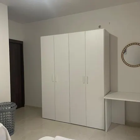 Apartment Kings Flat Close To San Julian *